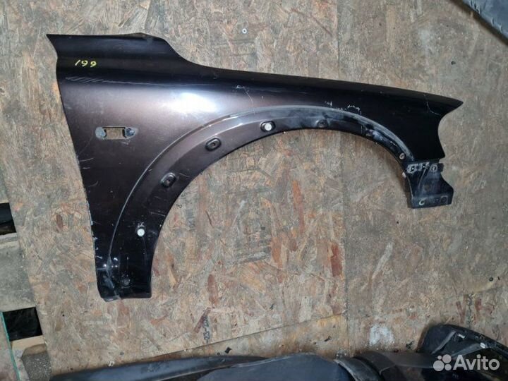 Крыло переднее правое Volvo Xc70 универсал B5244T3