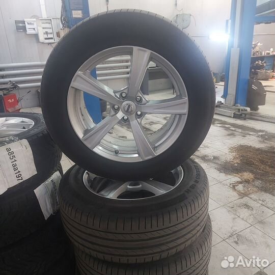 Комплект 4шт. оригинальных колес Volvo лето