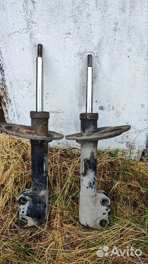 Амортизаторы Тойота Камри 40