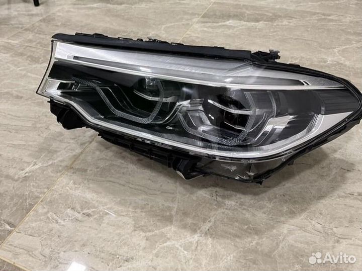 Фара левая BMW 5 G30 LED Adaptive до рестайлинг