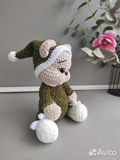 Вязаная игрушка (Мишка в пижаме)