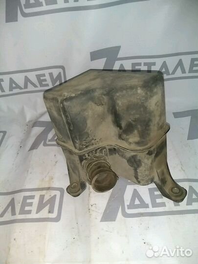 Резонатор воздушного фильтра Hyundai Starex H1