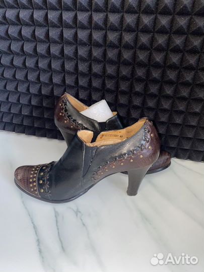 Ботильоны ботинки женские 40 р