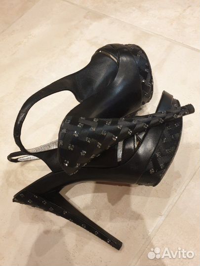 Босоножки casadei