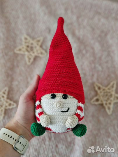 Вязаные игрушки ручной работы Гном