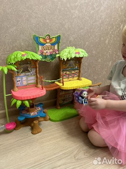 Кафе на дереве Энчантимлс