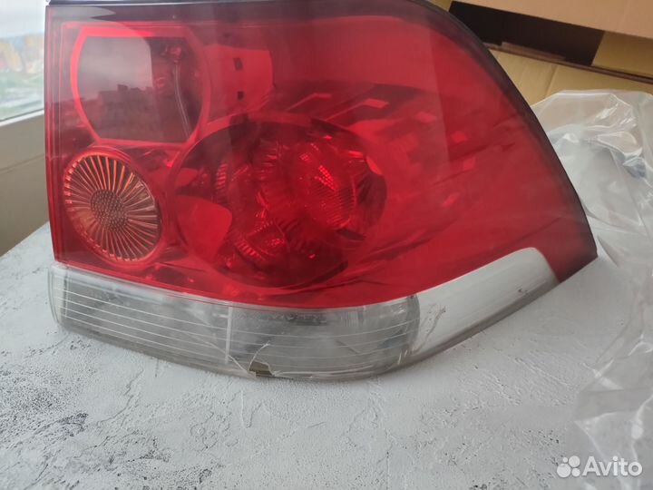 Фара правая задняя opel Астра h Sedan с дефектом