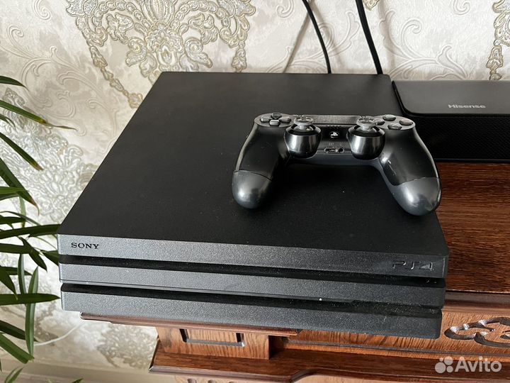 Sony PS4 PRO, 1000gb, в идеале