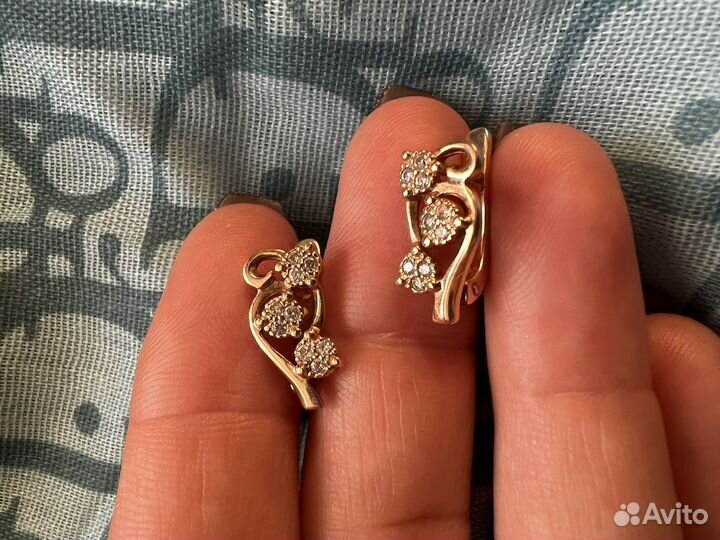 Золотые серьги 585
