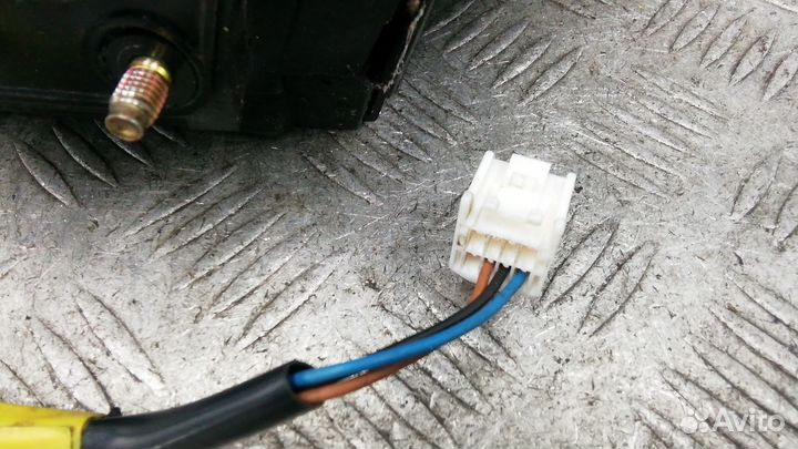 Зеркало наружное правое на Mazda 323 BJ