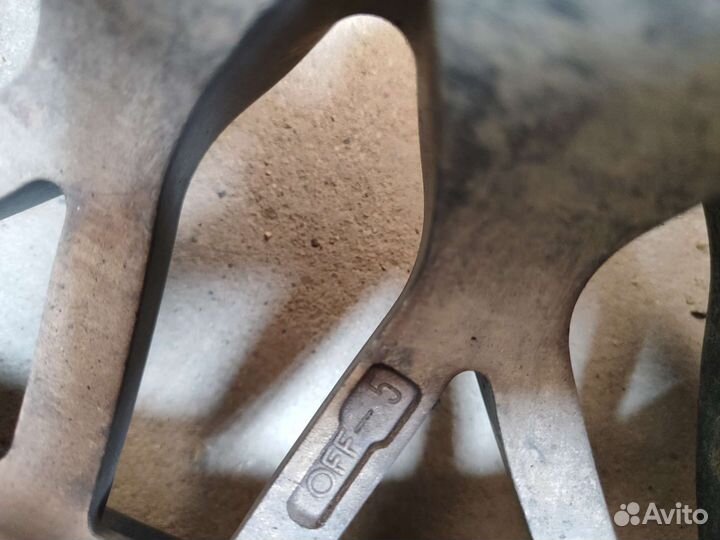 Продаю комплект колес