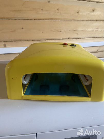 Лампа для ногтей