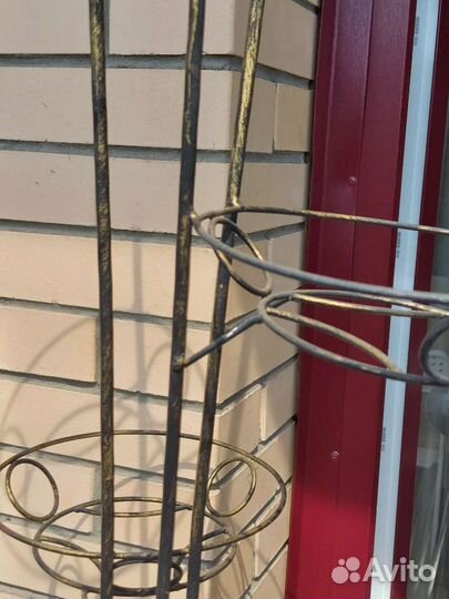 Подставка под цветы