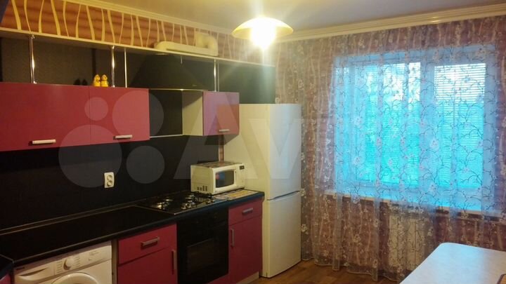 2-к. квартира, 60 м², 2/4 эт.