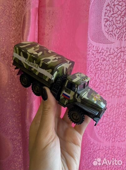 Коллекционная модель машины «Спецназ» со звуком