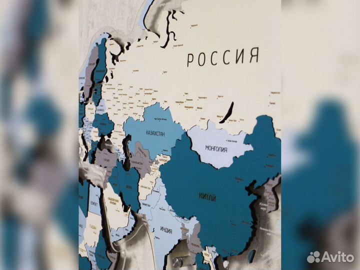 Карта мира из дерева на стену