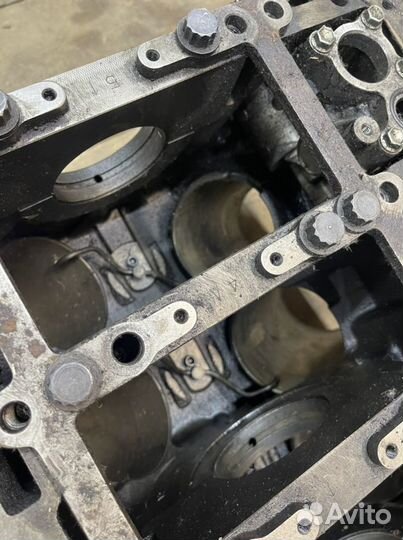 Блок двигателя Toyota Land Cruiser 200