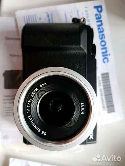 Panasonic Leica DG Summilux 15mm f / 1.7