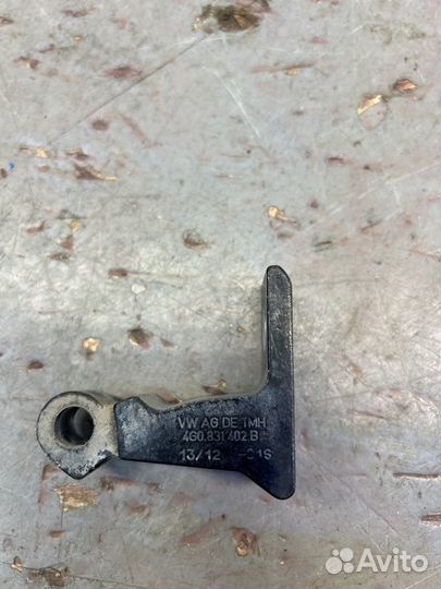 Петля двери передняя правая Audi A6 C7 3.0 2012