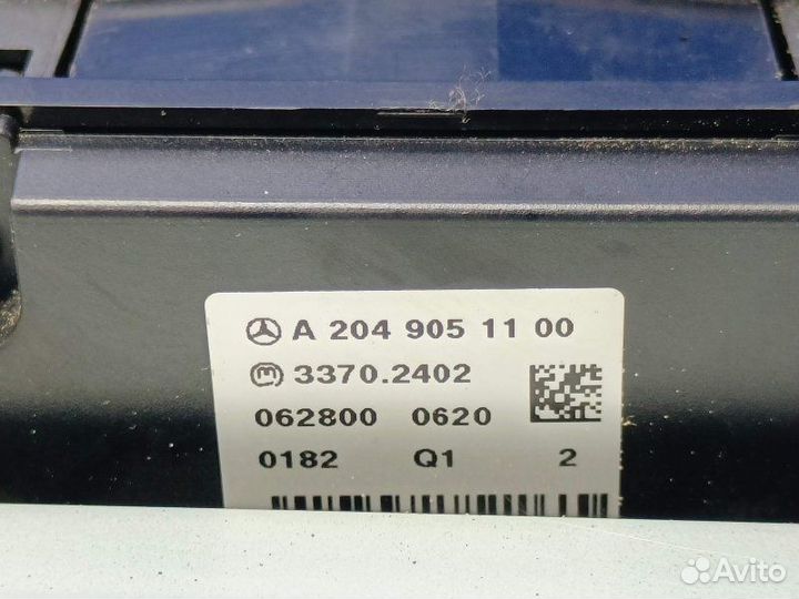 Магнитола Mercedes-Benz C-Class W204 1.8 M271820