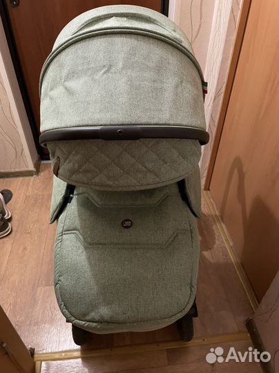 Коляска прогулочная