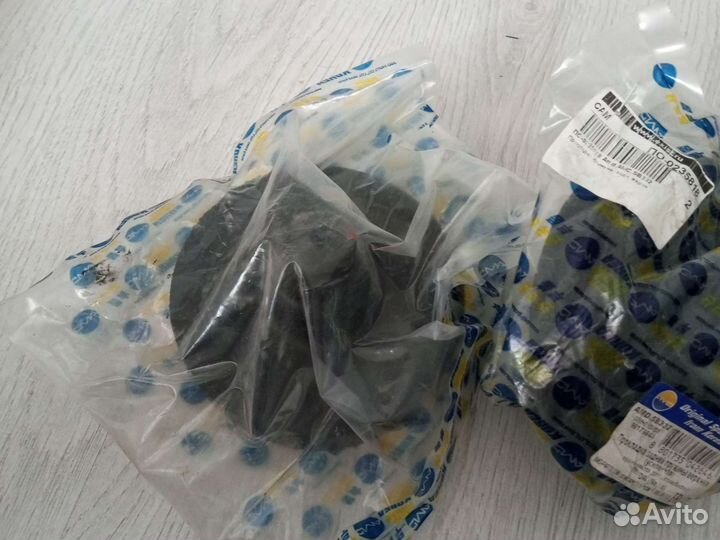 Прокладка задней пружины верхняя