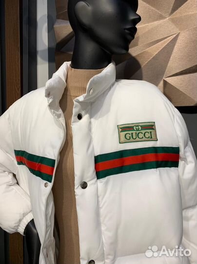 Пуховик женский Gucci