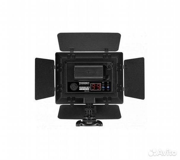 Накамерный свет светодиодный Yongnuo YN-300 III LE