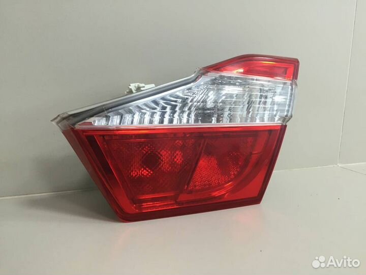 Фонарь задний внутренний правый Toyota Camry V50 2