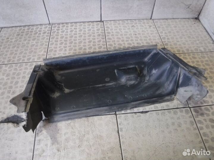 Воздухозаборник VW Passat B3