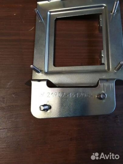 Кронштейн крепления контроллера (блока управления)