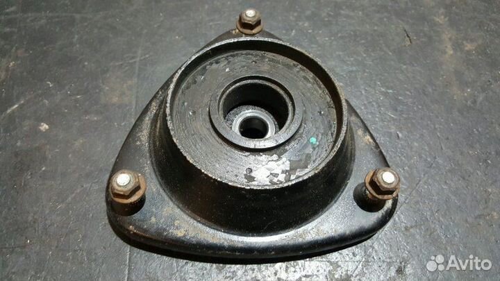 Опора амортизаторов передняя Subaru Forester SG5