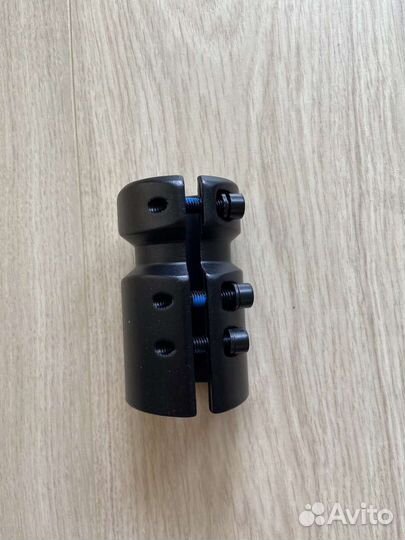 Хомут для рулевой стойки самоката