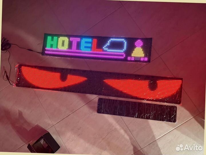 Глаза дьявола на лобовое стекло