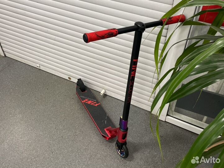 Трюковой самокат с системой HIC