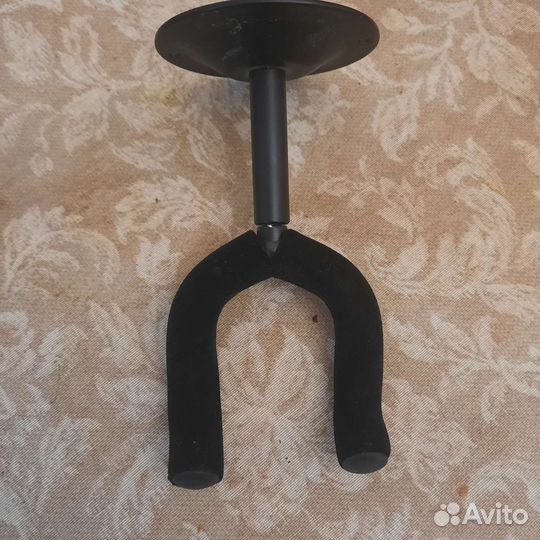 Держатель настенный для музыкального инструмента