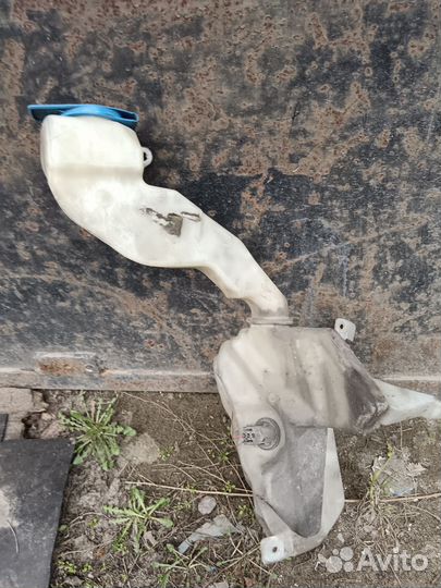 Бачок стеклоомывателя Passat b5