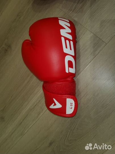 Боксерские перчатки
