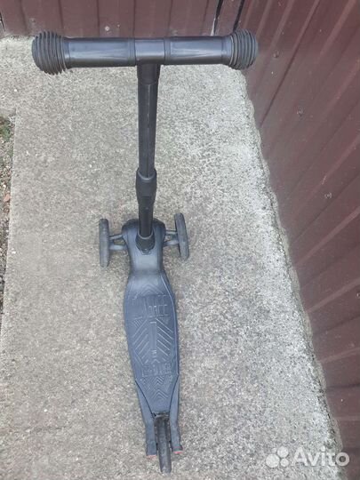 Самокат детский трехколесный