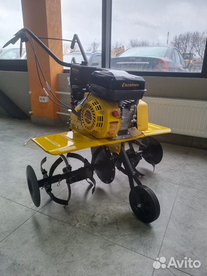 Культиватор бензиновый Champion BC7712