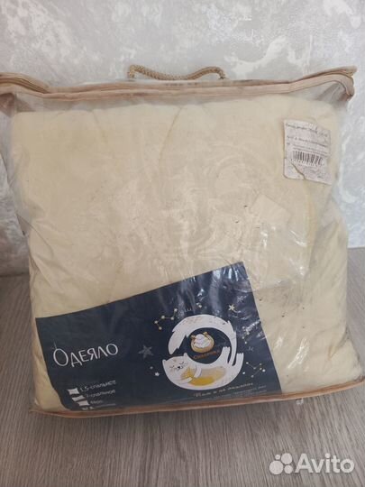 Комплект в детскую кроватку одеяло и подушка