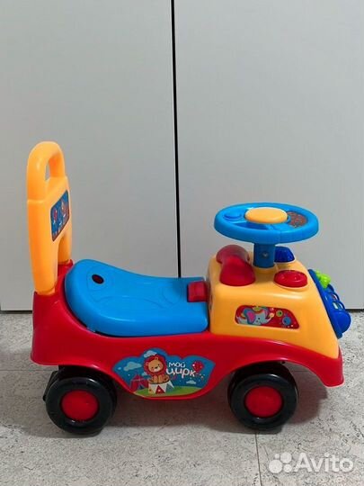Машинка каталка толокар