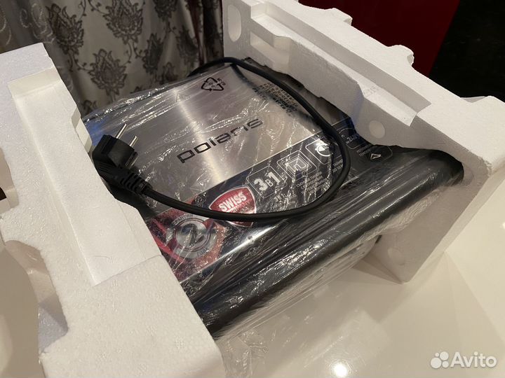 Электро гриль Polaris PGP 2402