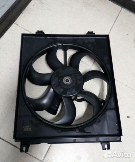 Вентилятор кондиционера KIA Cerato 1 G4GC