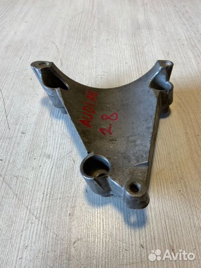 Кронштейн кондиционера Audi A6