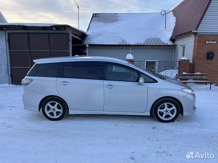 Toyota Wish 1.8 CVT, 2016, 144 100 км