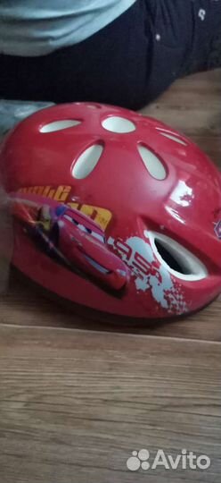 Защита (шлем, налокотники и наколенники)