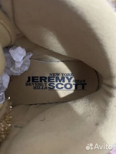 Adidas jeremy scott bear