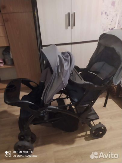 Коляска для двойни