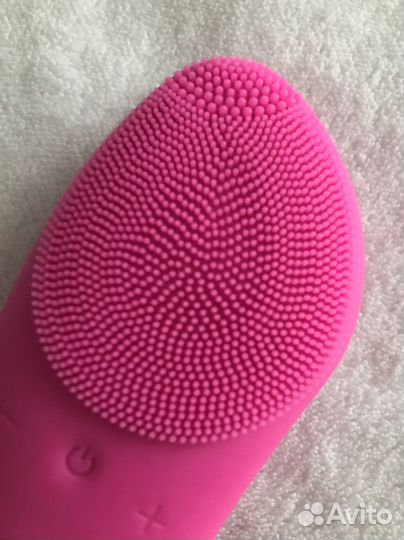 Щетка для умывания для массажа лица электрическая